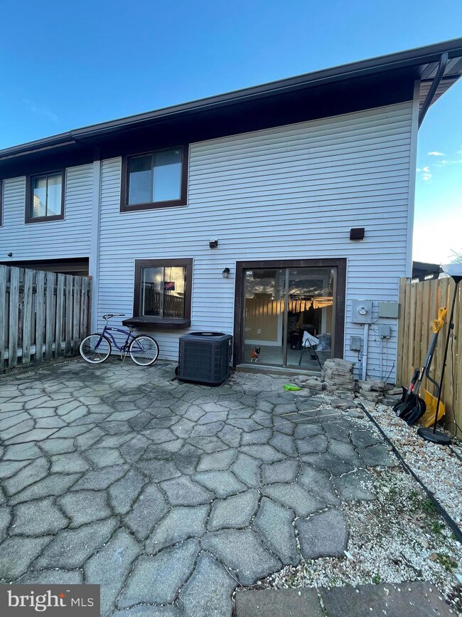 2532 Fox Ridge Ct unit 48, Woodbridge, VA 22192 - photo 2