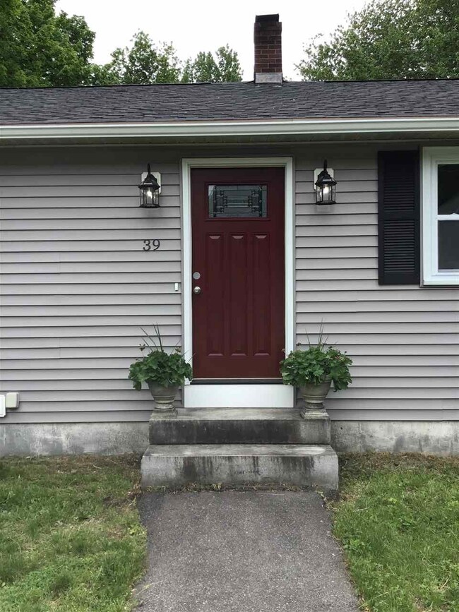 39 Oak St, Milford, NH 03055 - photo 3