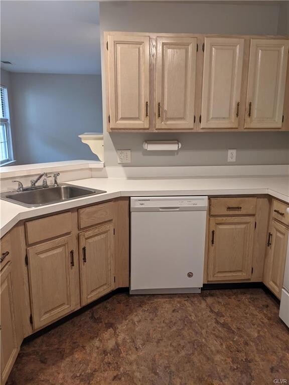 7356 Sauerkraut Ln unit D, MacUngie, PA 18062 - photo 7