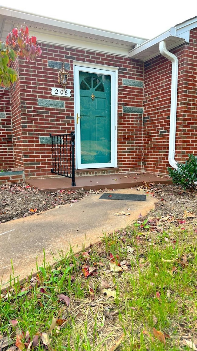 206 Seminole Dr, Madison Heights, VA 24572 - photo 2