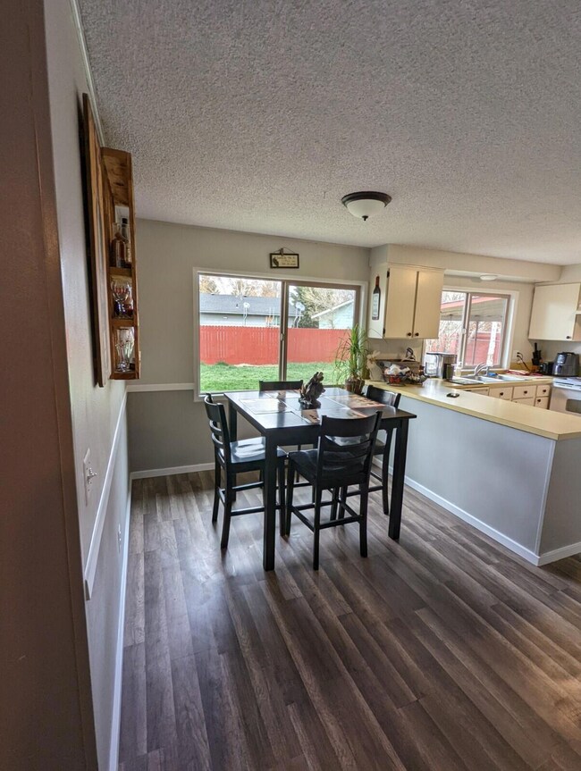 4803 Sumac Ave, Klamath Falls, OR 97603 - photo 6