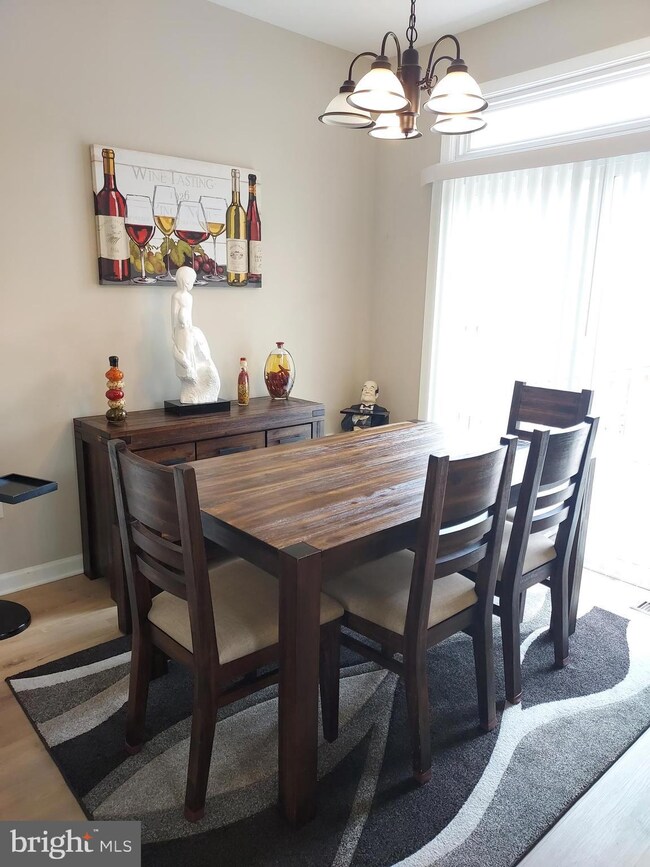 1701 Pinecone Ct, Bowie, MD 20721 - photo 4