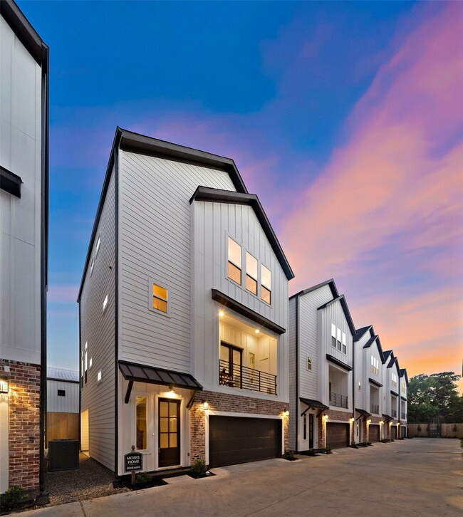 954 Fisher St unit B, Houston, TX 77018 - photo 3