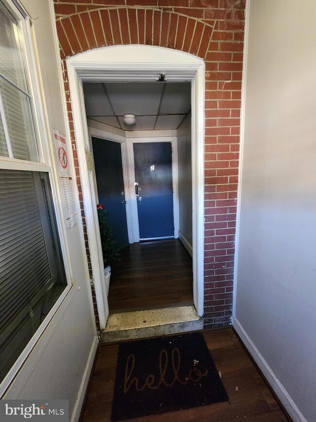 300 Concord Ave unit 2, Wilmington, DE 19802 - photo 3