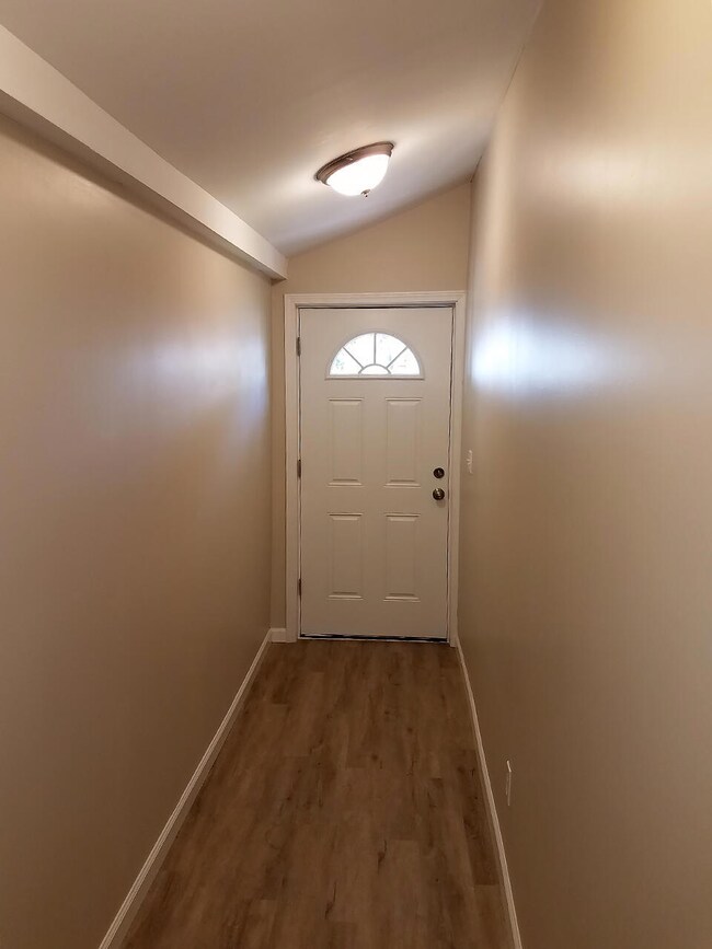 8th St. - entry
