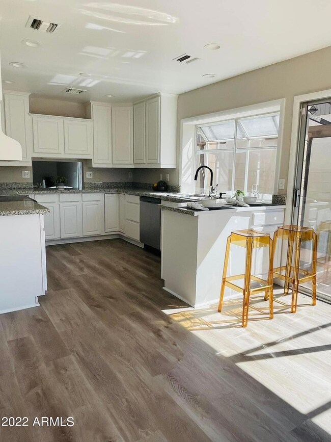 4009 W Harmont Dr, Phoenix, AZ 85051 - photo 7