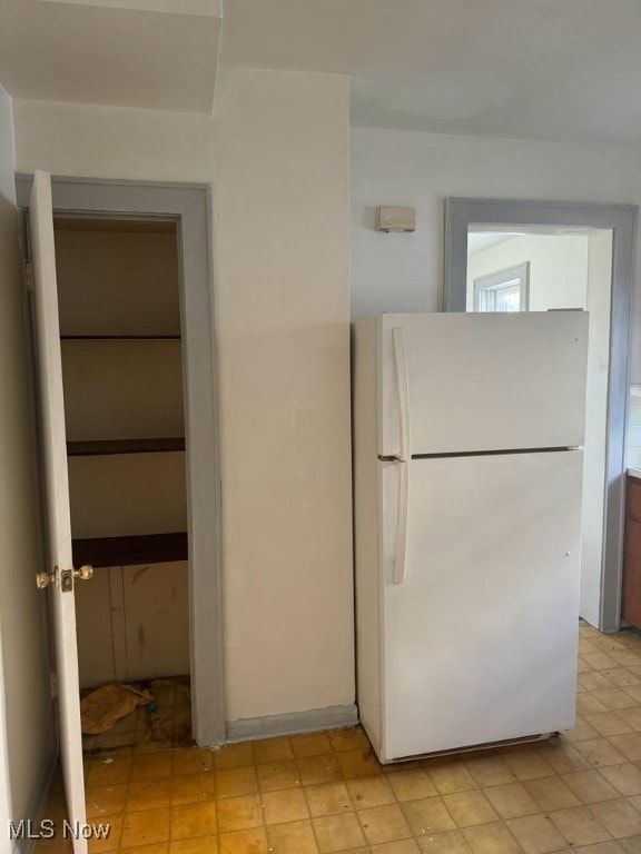 546 Baird St, Akron, OH 44311 - photo 5