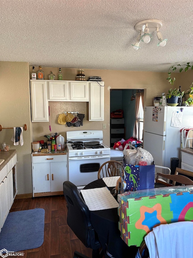 1423 S 16th St, Centerville, IA 52544 - photo 7