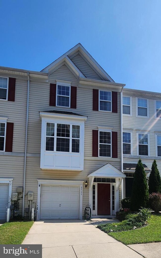 2505 Running Wolf Trail, Odenton, MD 21113 - photo 2