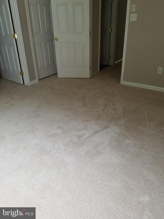 9805 Bale Ct, Owings Mills, MD 21117 - photo 5