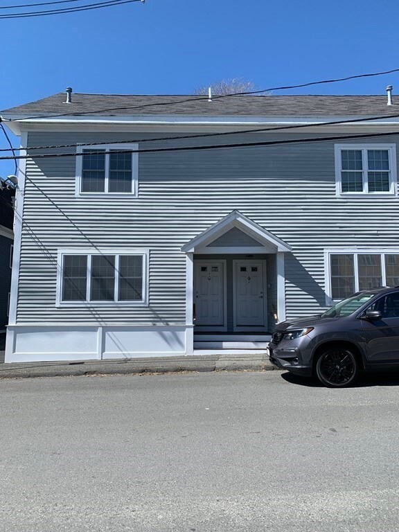 3 Sewall St unit 2, Marblehead, MA 01945 - photo 3