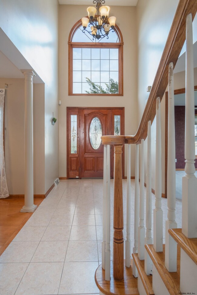 9 Lois Ln, Rensselaer, NY 12144 - photo 5