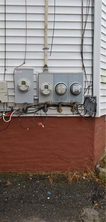 204 Pavilion Ave, Providence, RI 02905 - photo 4