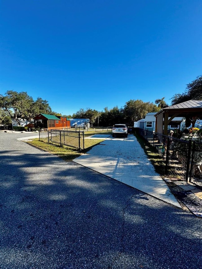 15991 NE 243rd Place Rd unit 56, Fort Mc Coy, FL 32134 - photo 3