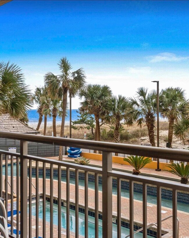 Balcony with a community hot tub
