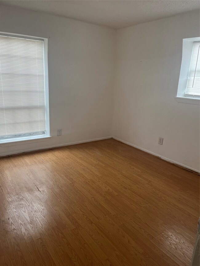 1220 Shadowdale Dr unit 17, Houston, TX 77043 - photo 3