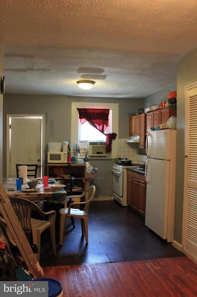 119 S Highland Ave, Baltimore, MD 21224 - photo 3