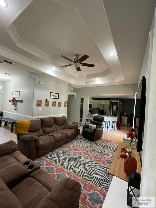 1906 Tomatillo Dr, Weslaco, TX 78596 - photo 2