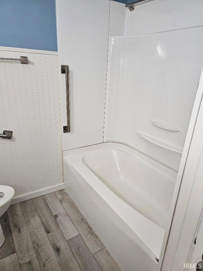 5924 S 300 E 57 Rd, Churubusco, IN 46723 - photo 4