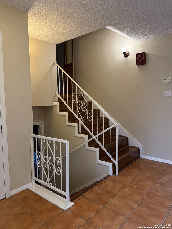 5706 Gomer Pyle, San Antonio, TX 78240 - photo 5