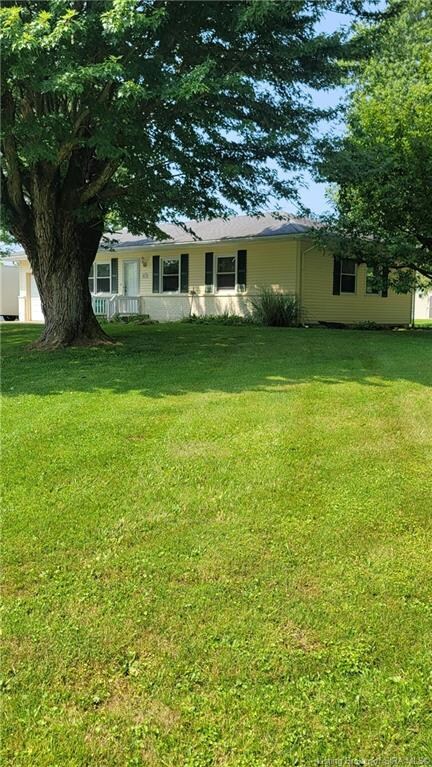 2013 Blossom Ln, Georgetown, IN 47122 - photo 3