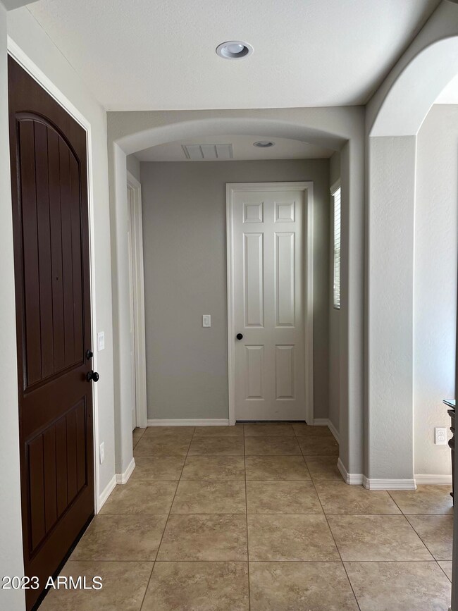 3640 E Gideon Way, Gilbert, AZ 85296 - photo 6