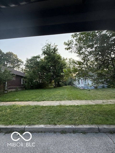 2816 N Gale St, Indianapolis, IN 46218 - photo 2