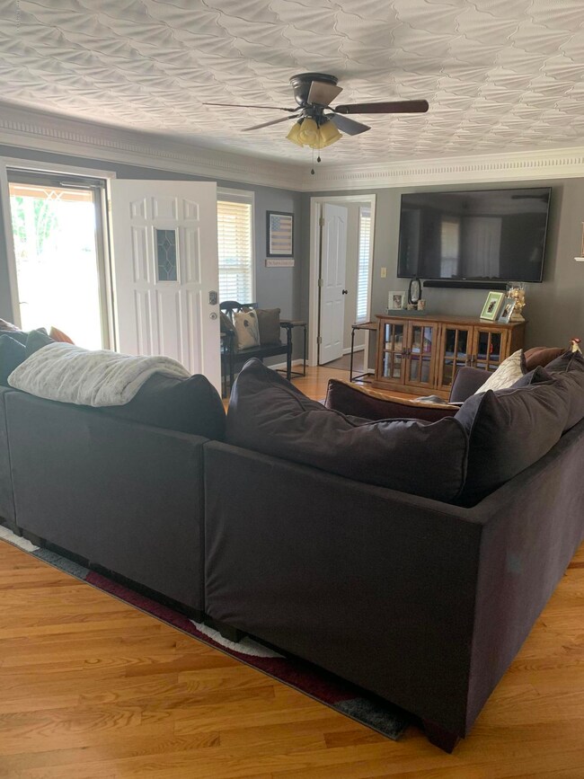 178 Brian Dr, Shepherdsville, KY 40165 - photo 7