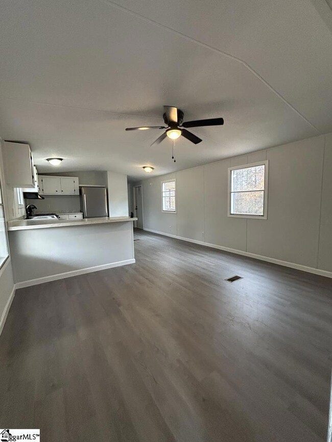 309 Beaver Pond Dr, Piedmont, SC 29673 - photo 5