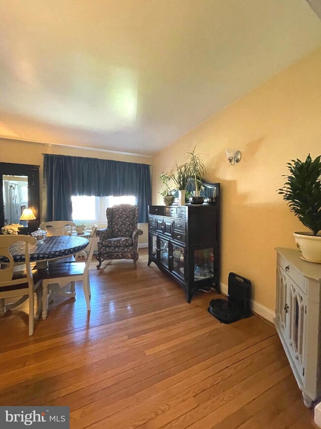 103 Cherrydell Rd, Catonsville, MD 21228 - photo 3