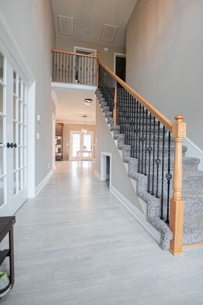 1208 Stillwood Dr, Clarksville, TN 37042 - photo 2