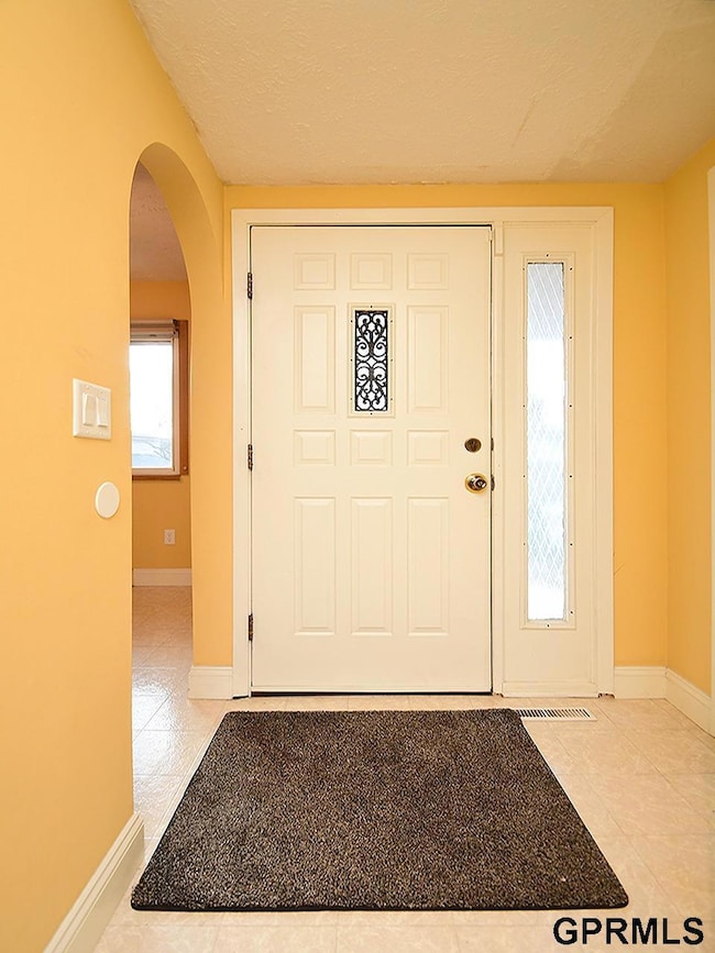 832 N 122nd Ct unit 14BC, Omaha, NE 68154 - photo 3