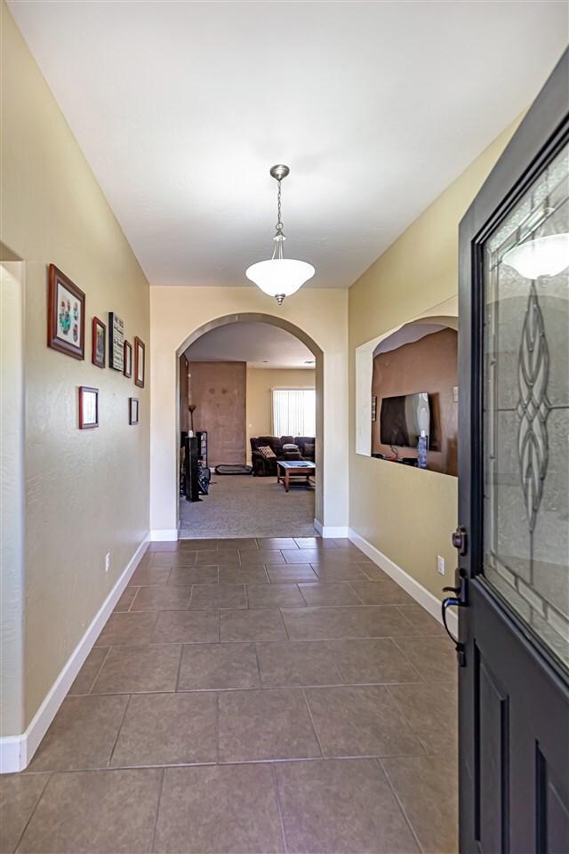 802 Silverado, Alamogordo, NM 88310 - photo 5