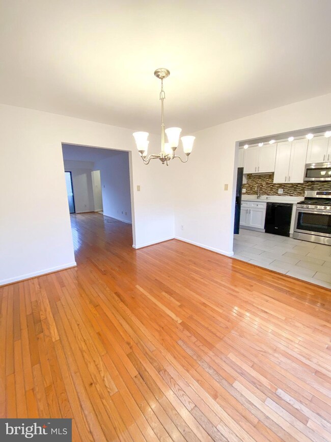 5112 Cliffhaven Dr, Annandale, VA 22003 - photo 5