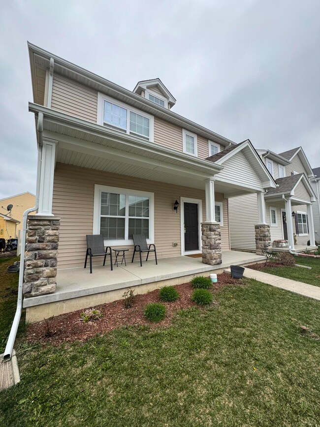 12723 Ellsworth Ln, Crown Point, IN 46307 - photo 2