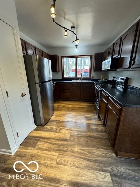 9026 W 550 S, Columbus, IN 47201 - photo 4