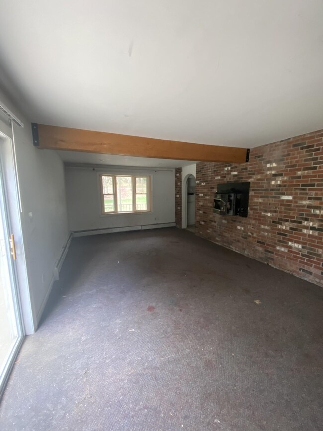 893 Old Westport Rd, Winchester, NH 03470 - photo 4