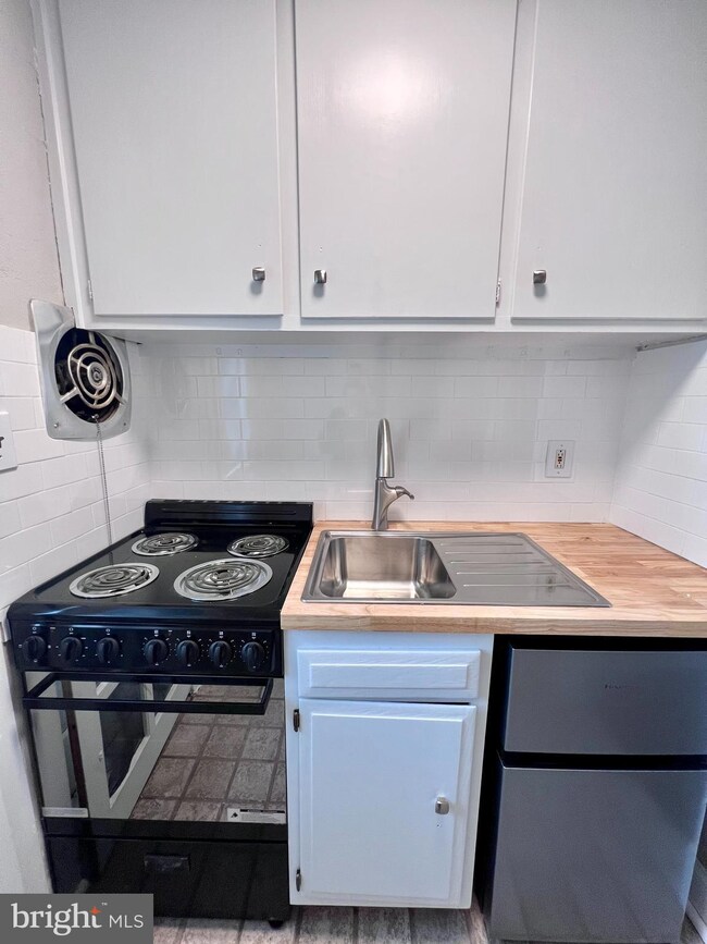 1300 Riverview Ave unit 3, Wilmington, DE 19806 - photo 5