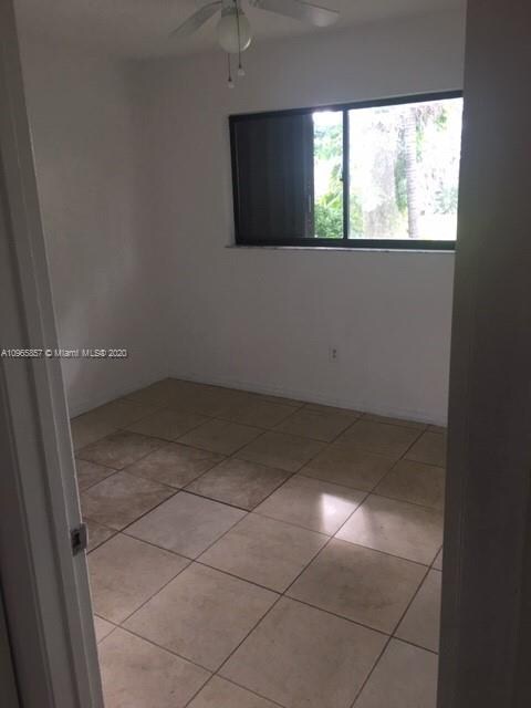 4345 W 12th Ln unit 8C, Hialeah, FL 33012 - photo 4
