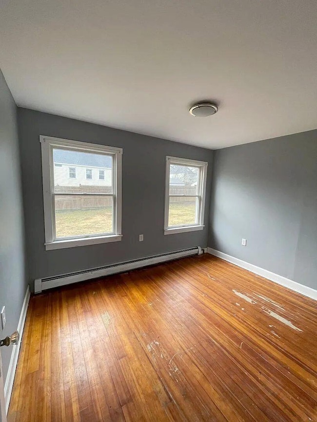 32 bedroom
