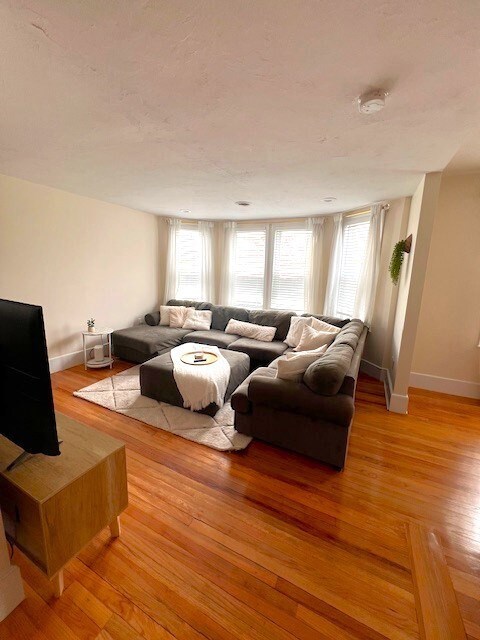 40 Marine Rd unit 2, Boston, MA 02127 - photo 4