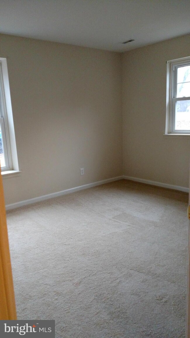 10721 Cobblestone Dr, Spotsylvania, VA 22553 - photo 7