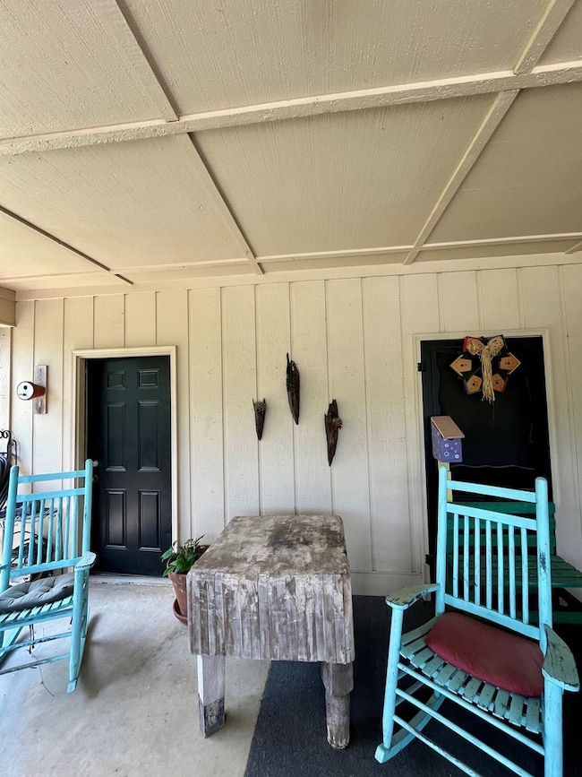 103 Meadowood Ln, Fitzgerald, GA 31750 - photo 3