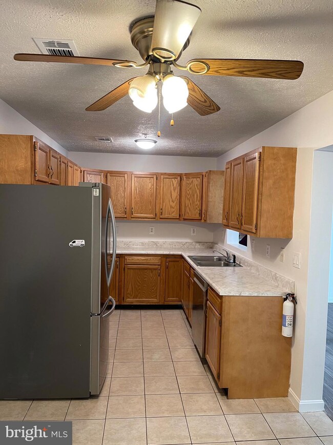 85 C2 Hailey Ln, Strasburg, VA 22657 - photo 6