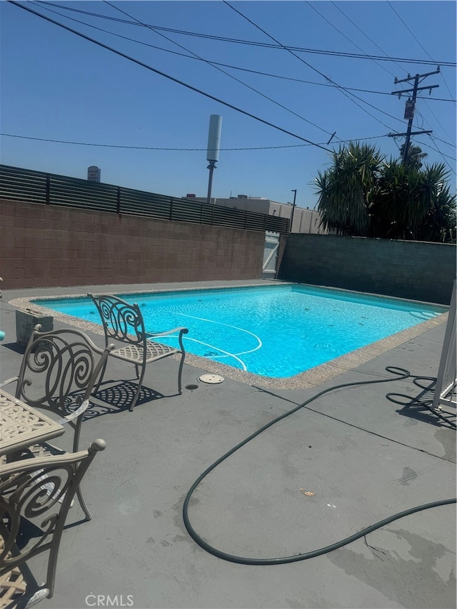 404 S Poinsettia Ave, Compton, CA 90221 - photo 5