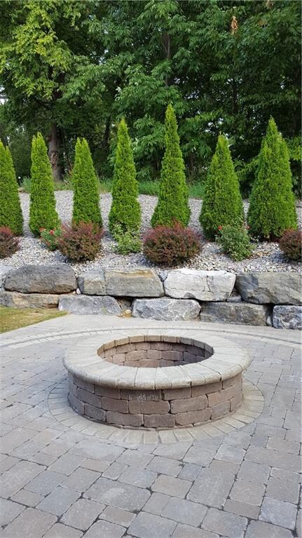 So much beautiful hardscaping in this backyard.