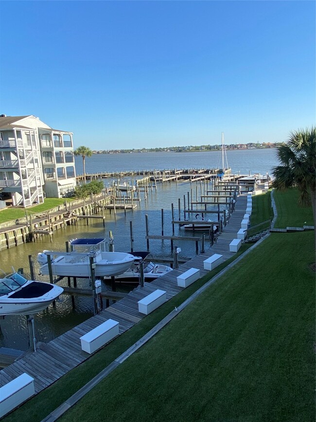 Great spot to relax and enjoy the view from the ba