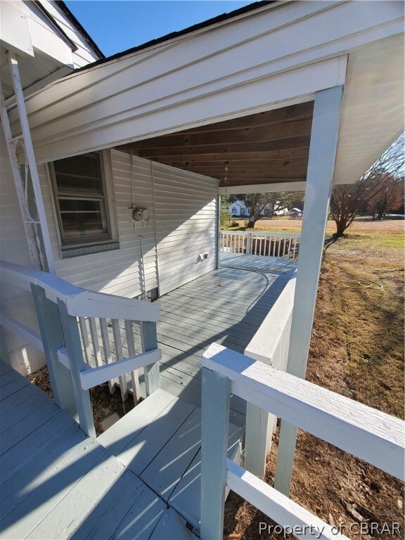 SIDE PORCH