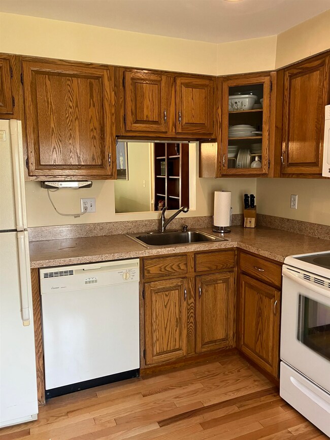 67 Quarry Cir, Milford, NH 03055 - photo 5