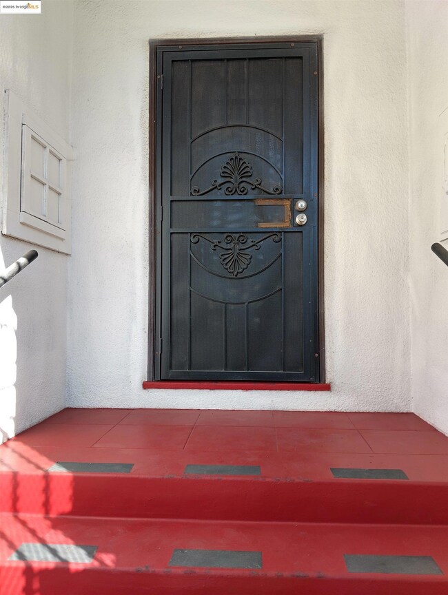 1864 11th Ave, Oakland, CA 94606 - photo 4